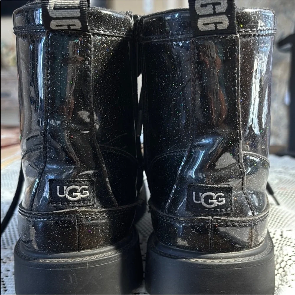 Uggs girls Black Glitter Combat Boots‎